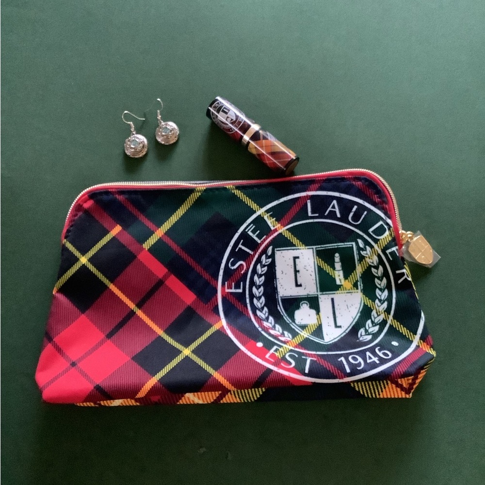 Estee Lauder New Makeup Bag w/Earrings & Lipstick